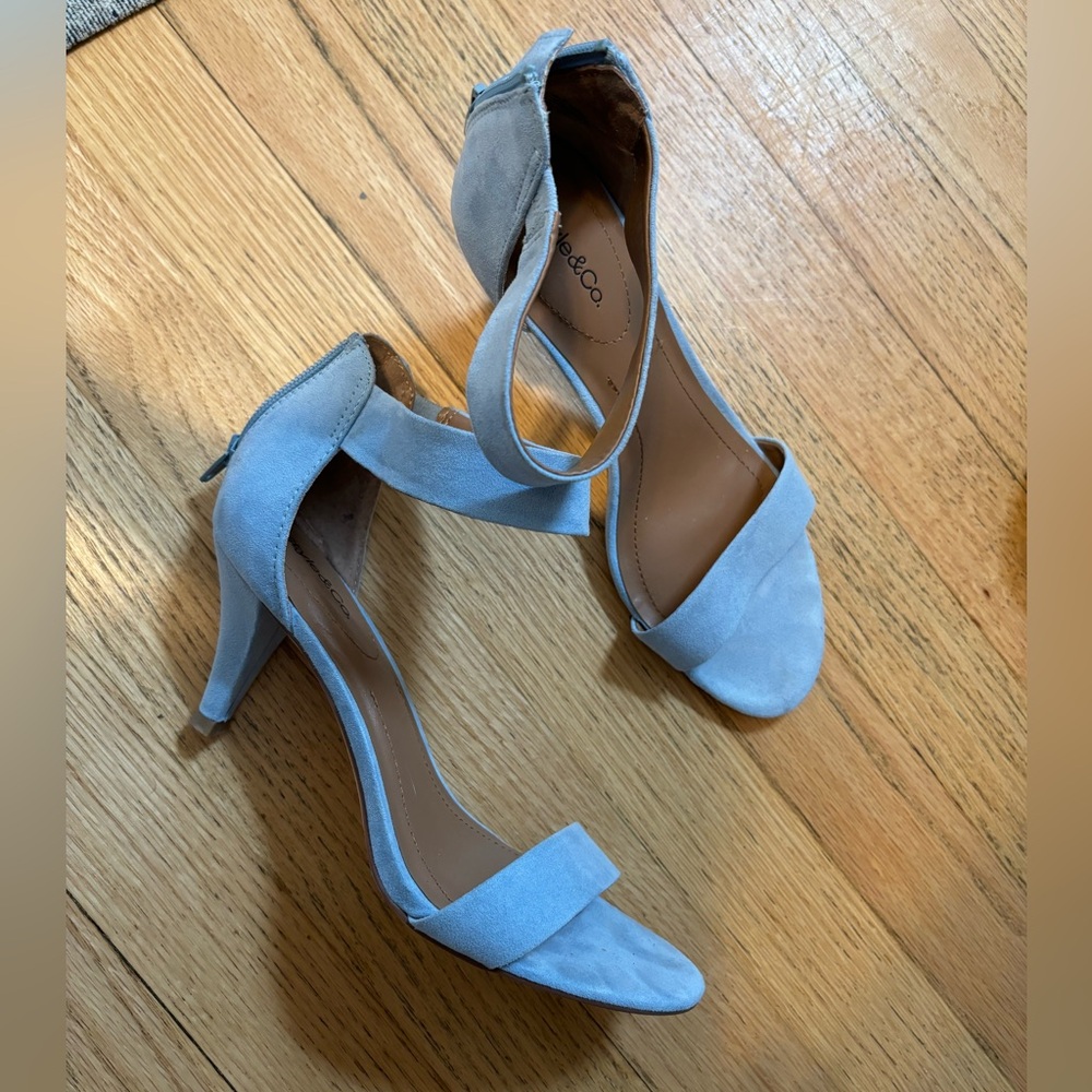 Light Blue Heels - Size 7.5M